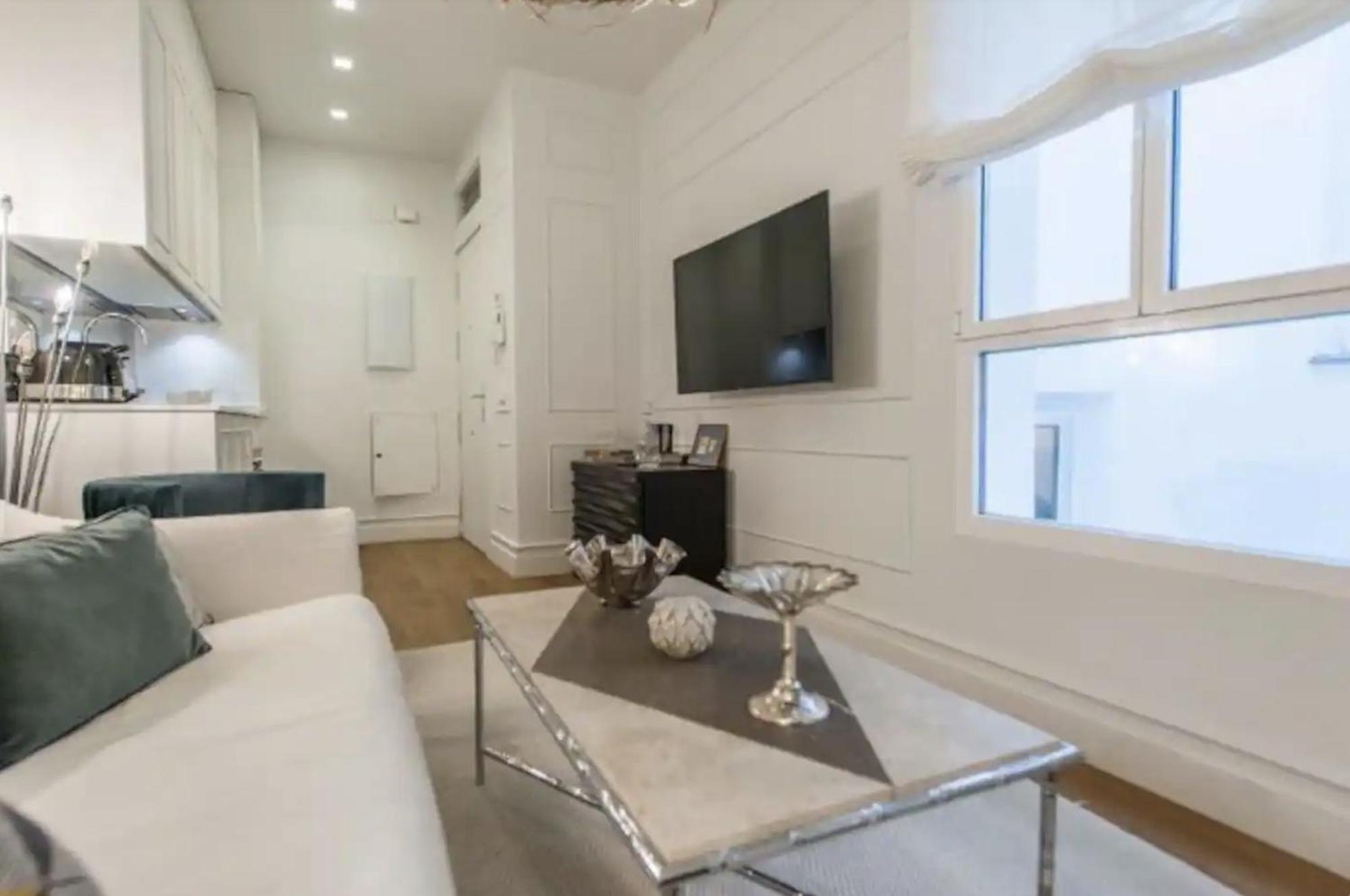 Apartamento De Lujo En Neptuno Apartment มาดริด ภายนอก รูปภาพ