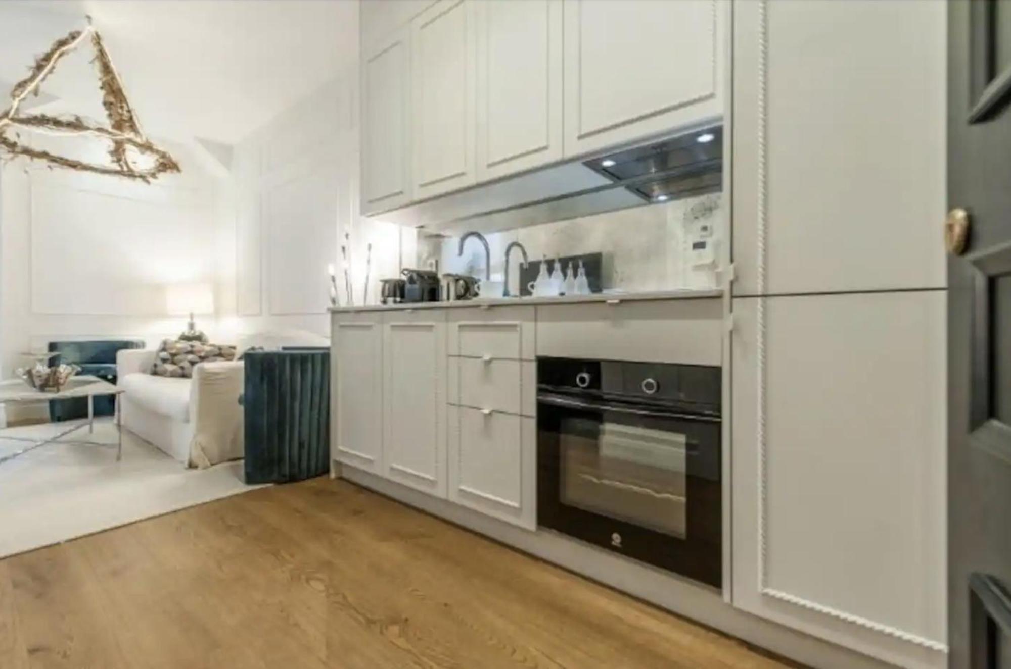Apartamento De Lujo En Neptuno Apartment มาดริด ภายนอก รูปภาพ